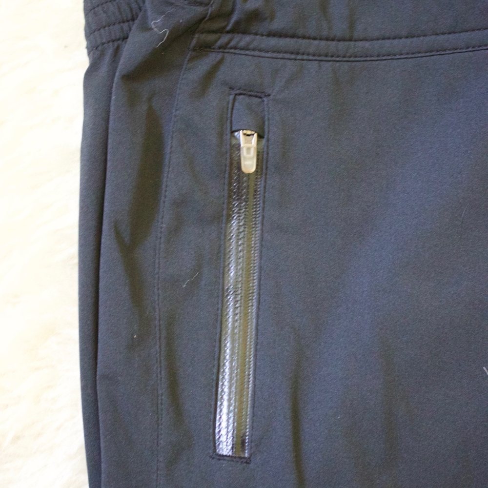 New Balance Workout Pants- waterproof - Picture 5 of 8